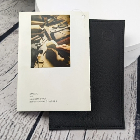 90s BMW Montana leather dealer sample, black, 12pgs, 3/94 RARE - Picture 4 of 11
